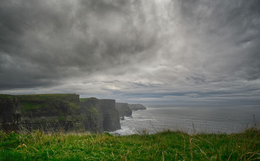 You are currently viewing A Grey Day at the Spectacular Cliffs of Moher