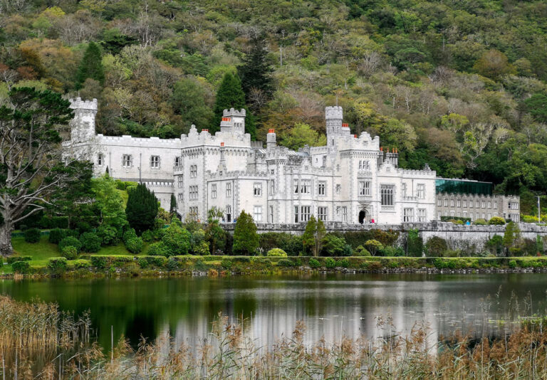 Read more about the article Kylemore Abbey and Victorian Walled Garden: A Visit to Ireland’s Stunning Benedictine Abbey