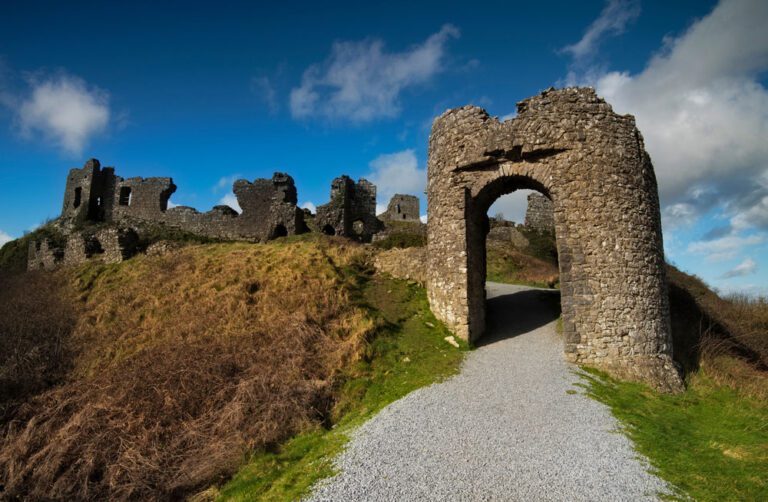 Read more about the article The Rock of Dunamase: A Journey through Ireland’s Medieval History and Ruins
