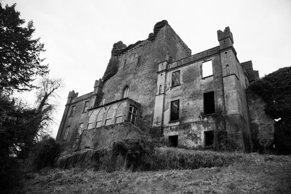 Read more about the article The Haunted Castles of Ireland