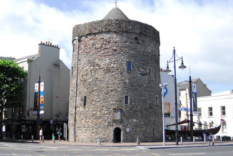 Read more about the article Reliving Viking Times at Waterford’s Viking Triangle: A Cultural Hub of Heritage