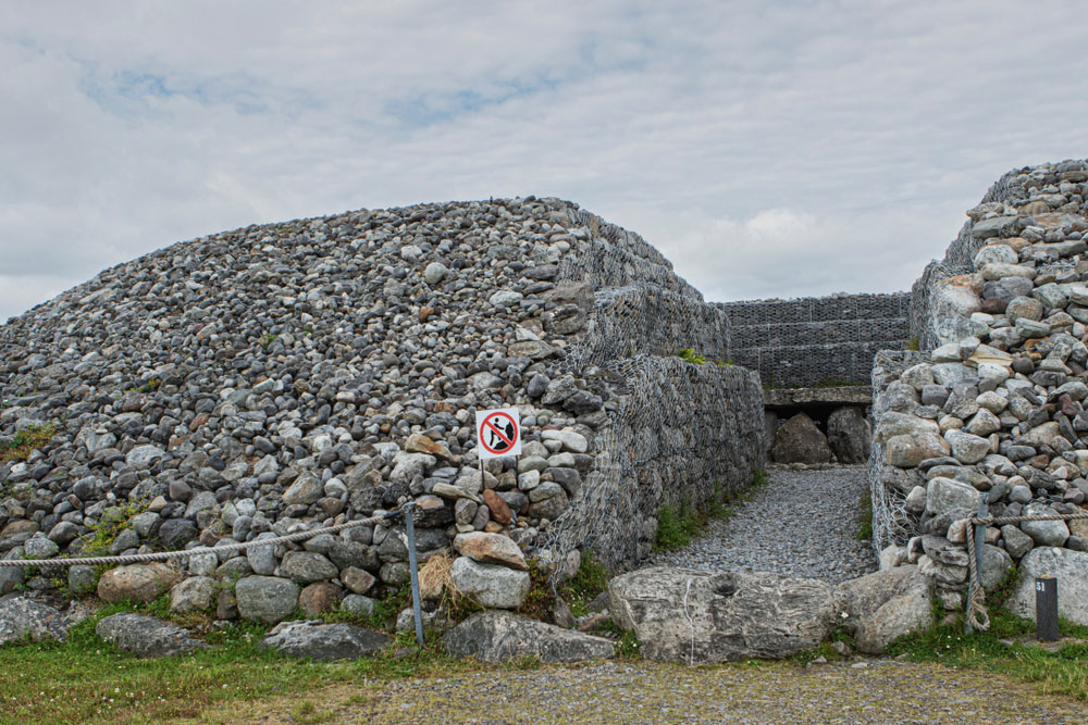 megalithic tomb at carrowmore