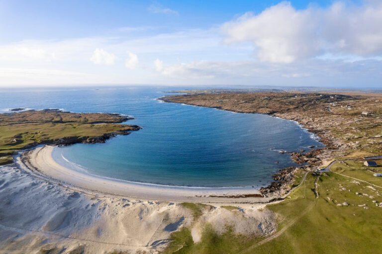 Read more about the article Embracing Ireland’s Coastal Beauty: Exploring the Enchanting Beaches