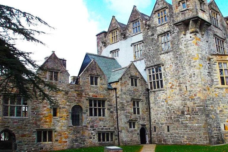 Read more about the article Donegal Castle: A Visit to a Restored Medieval Fortress