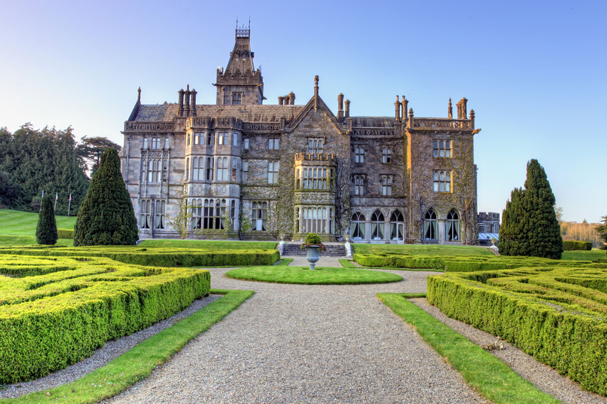 You are currently viewing Adare Village & Adare Manor: Ireland’s Prettiest Village