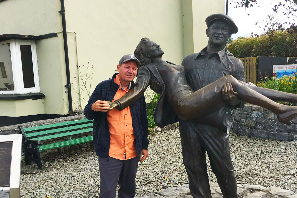 The Quiet Man Statue in Cong